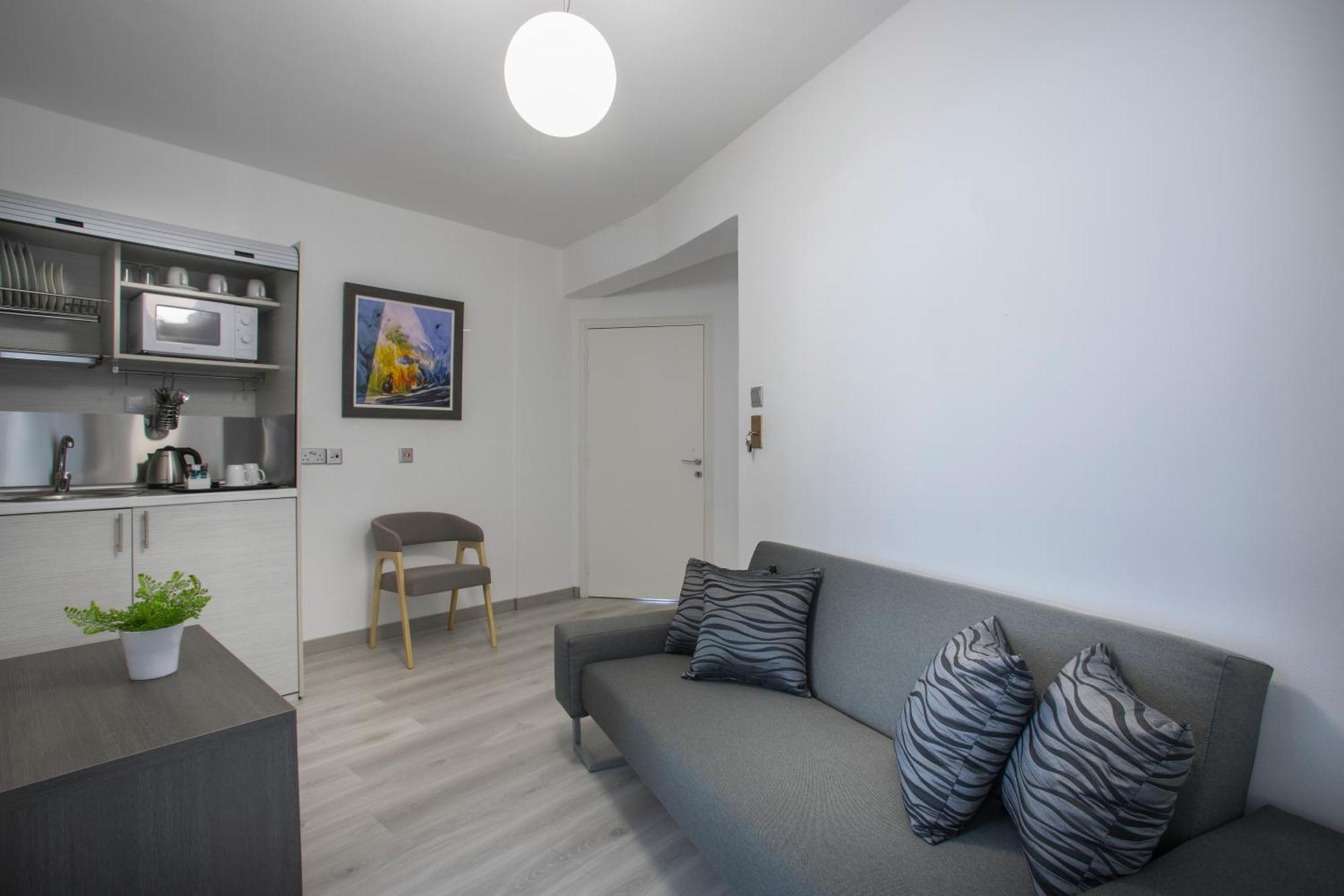 Blazer Residence Larnaca Ngoại thất bức ảnh