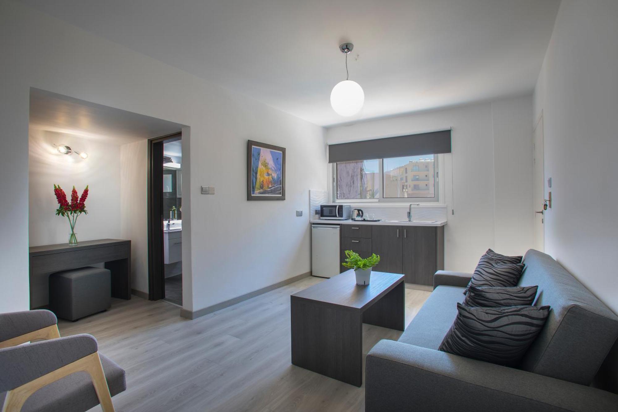 Blazer Residence Larnaca Ngoại thất bức ảnh