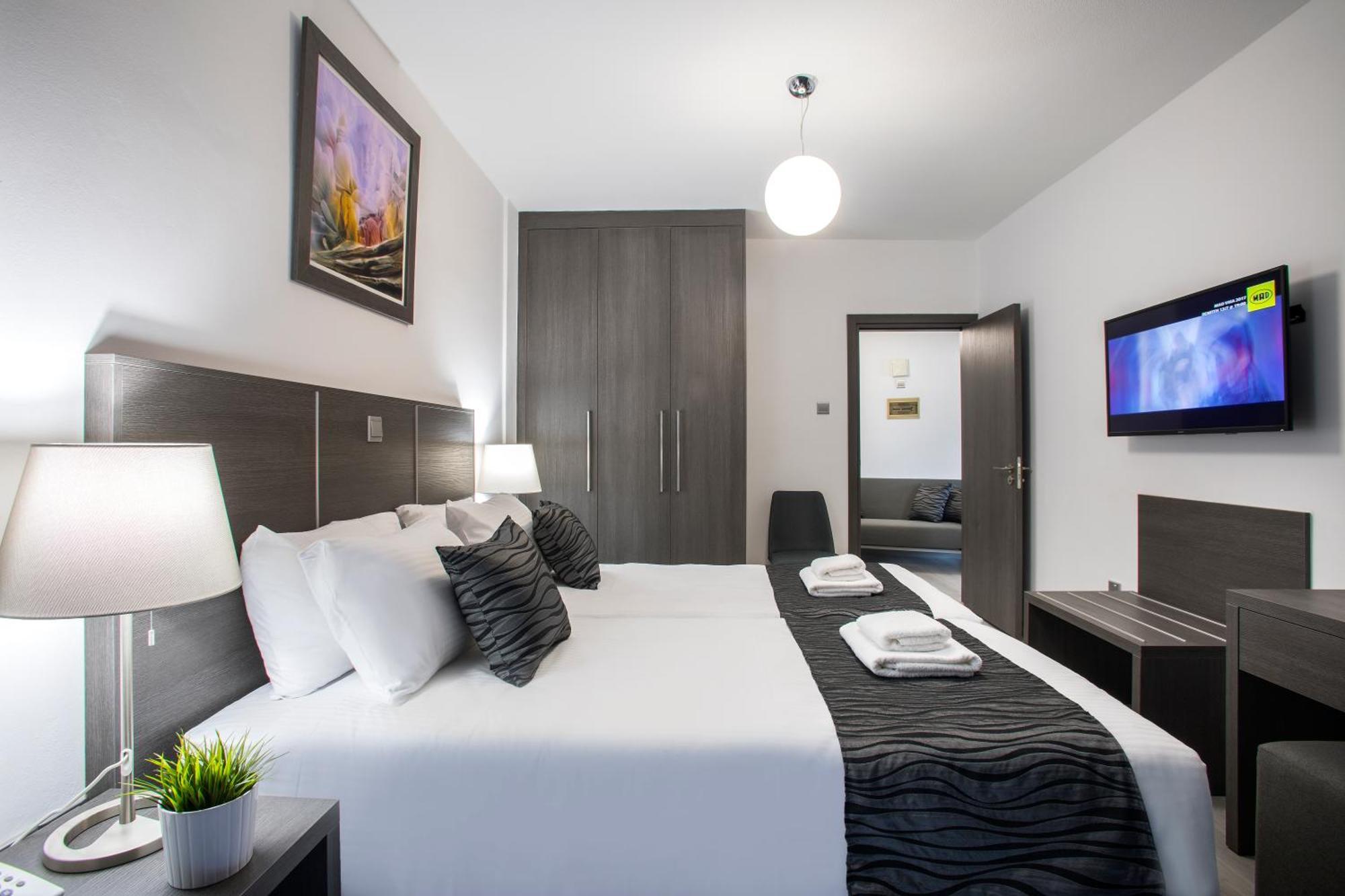 Blazer Residence Larnaca Ngoại thất bức ảnh