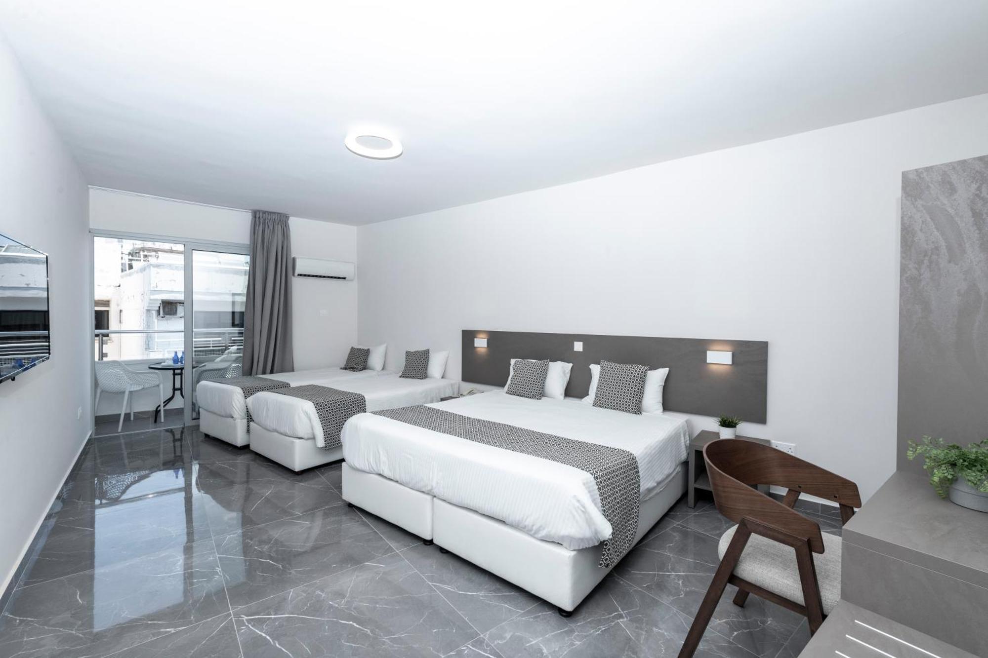 Blazer Residence Larnaca Ngoại thất bức ảnh