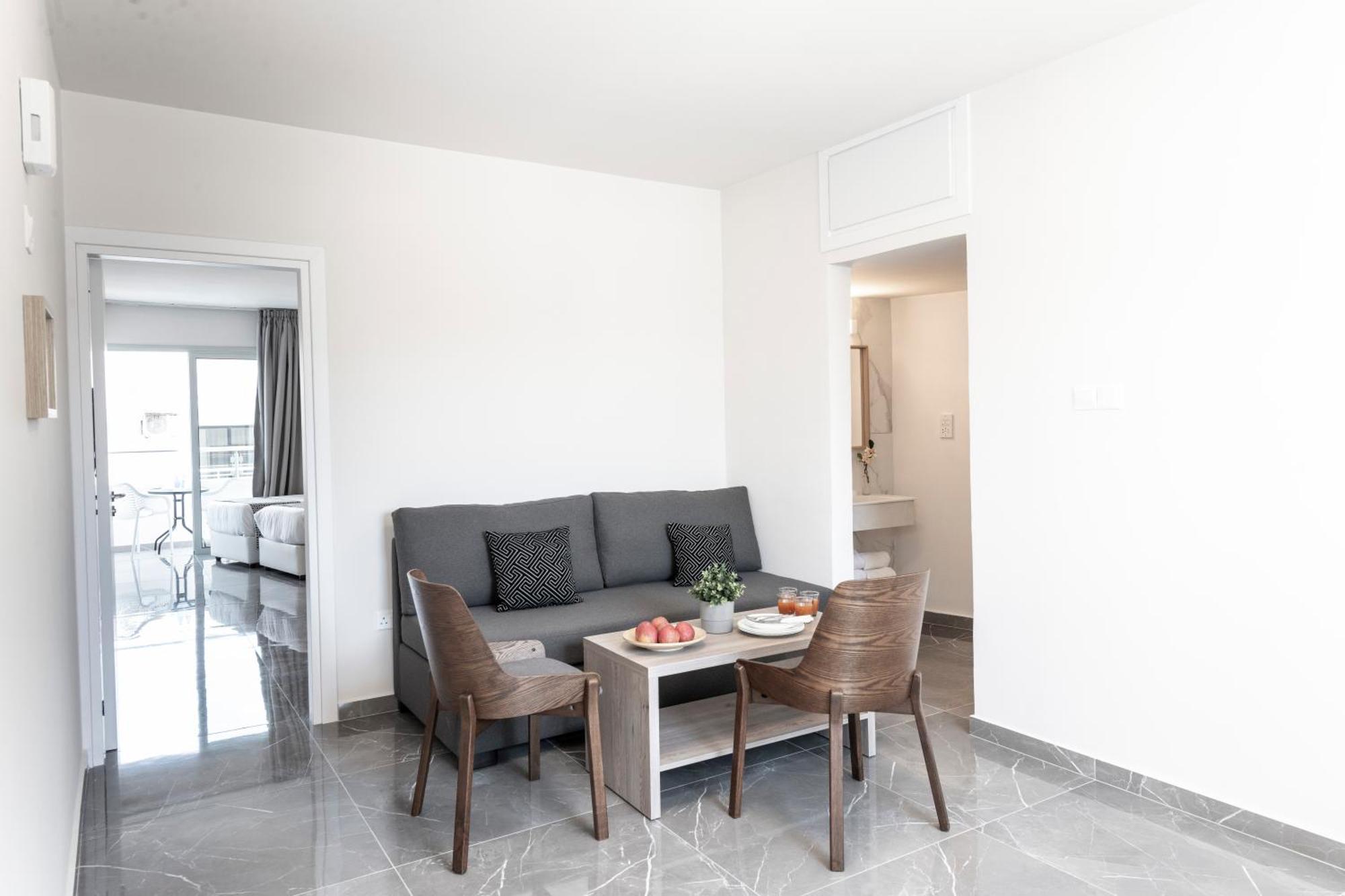 Blazer Residence Larnaca Ngoại thất bức ảnh